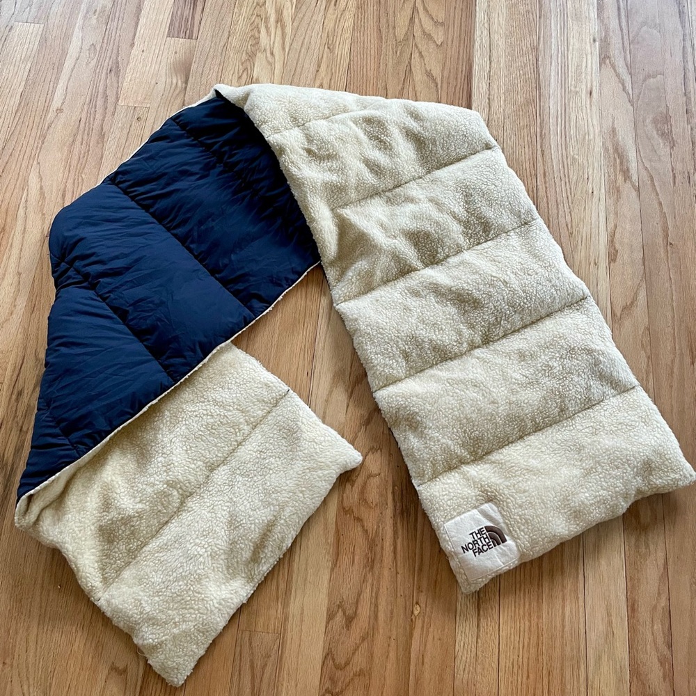 The North Face Insulated Puffer Reversible Scarf